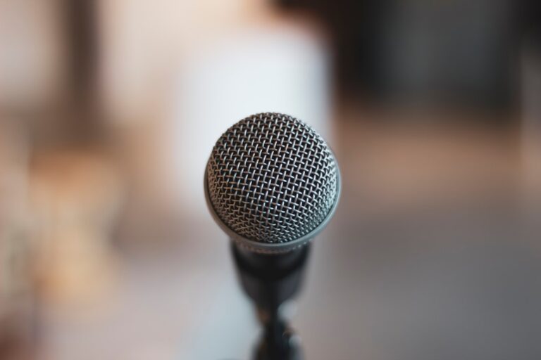 Sfaturi pentru prezentări publice fără emoții