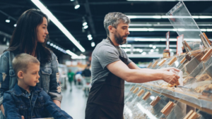 Devino lucrător comercial certificat – curs gratuit prin VIVAT 2.0