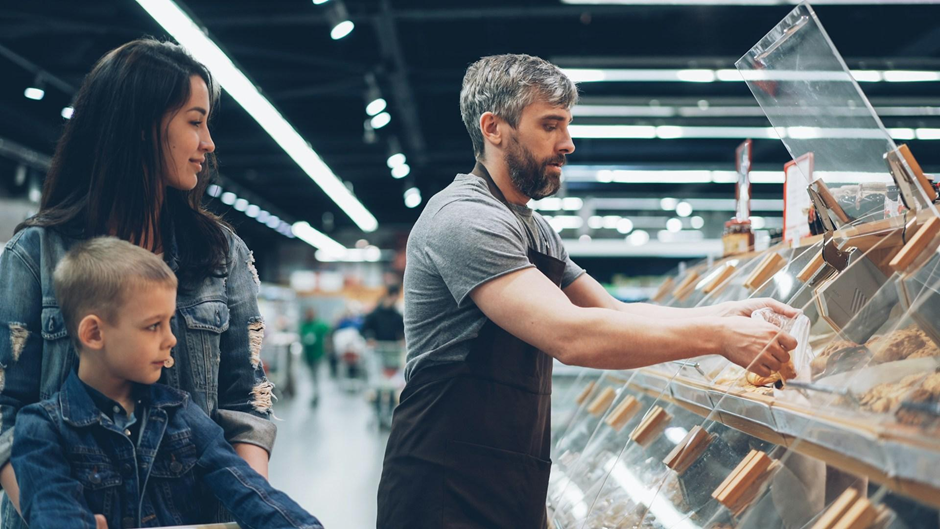 Devino lucrător comercial certificat – curs gratuit prin VIVAT 2.0