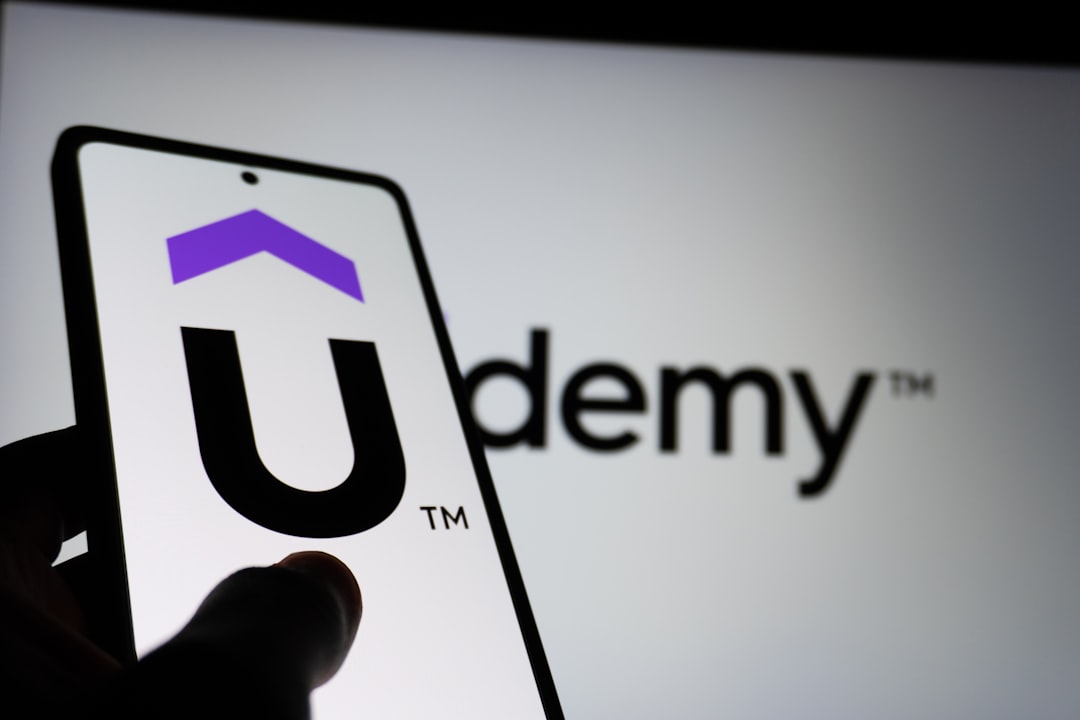 Cele mai bune platforme de cursuri online pentru studenți